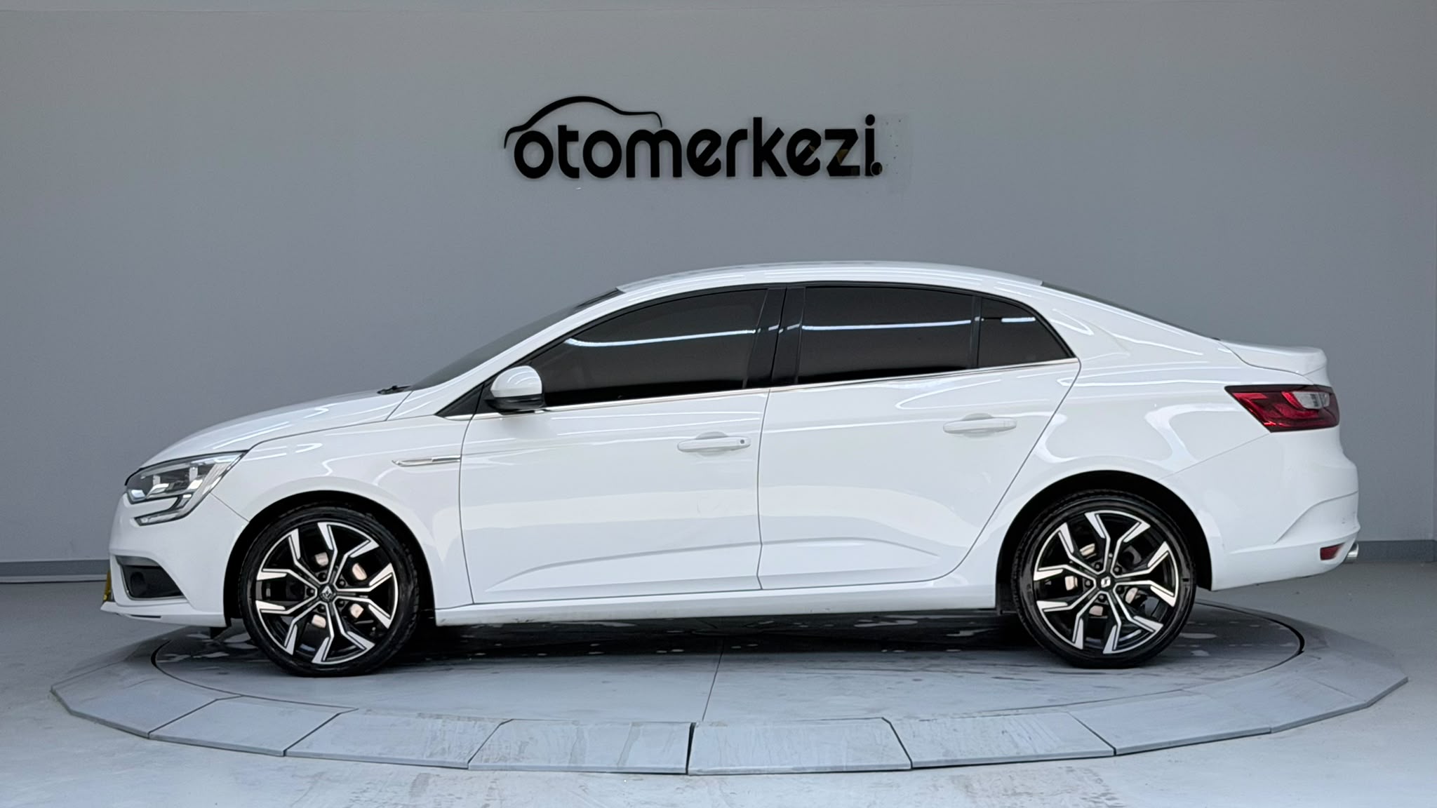 RENAULT MEGANE 25